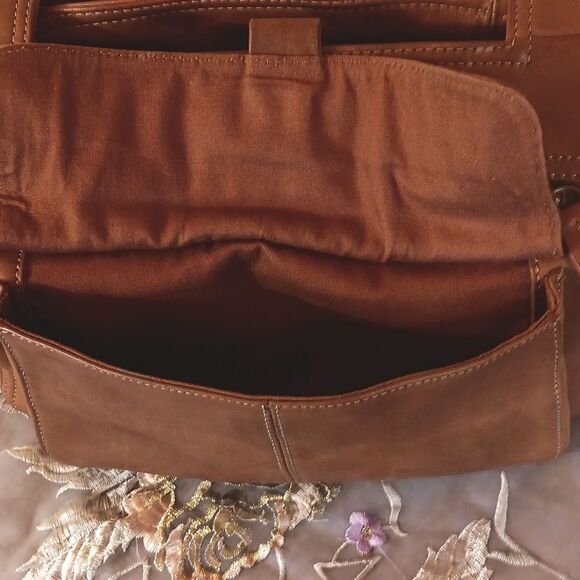 Fossil Leather Bag in Luggage Tan - Picture 14 of 16